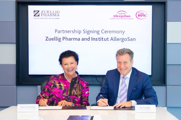 Anita Frauwallner, Gründerin und CEO des Institut AllergoSan, und John Graham, Group-CEO von Zuellig Pharma